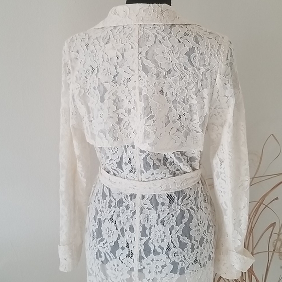 Express Floral Lace Trenchcoat - Picture 3 of 6